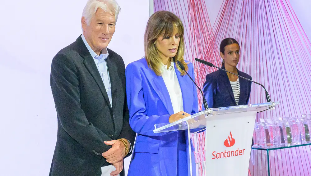 Alejandra Gere y Richard Gere asistieron a este evento como miembros del patronato de HOGAR SÍ.
