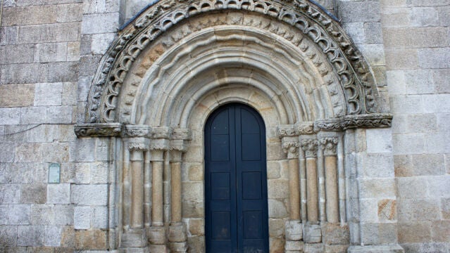 Así es una de las iglesias románicas más importantes del Camino de Santiago