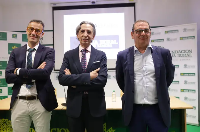 Juan Carlos de Margarida: “La economía regional debe adaptarse para ser más ágil y estar más preparada para soportar turbulencias” Juan Carlos de Margarida: “La economía regional debe adaptarse para ser más ágil y estar más preparada para soportar turbulencias”