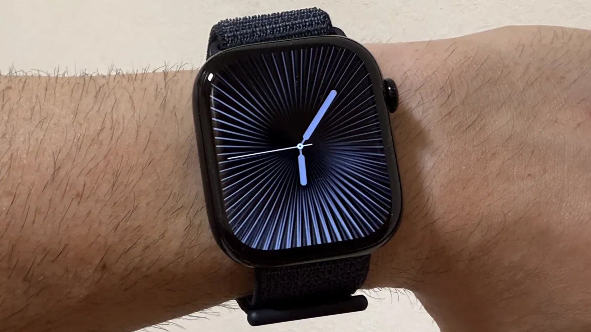 Por fin a precio mínimo el Apple Watch Series 10 con LTE, el mejor ...
