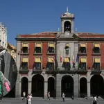 El trabajador de la ONCE Juan Carlos Manzano, el "Bisbal" zamorano, disfrazado de ratón