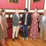 Carnero y Blanca Jiménez junto al presidente de la Spain Film Commission, Juan Manuel Guimeráns, y el director de Casa de la India, Guillermo Rodríguez, 