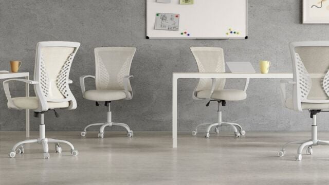 La silla de oficina que necesitas si pasas muchas horas sentado: cómoda, fresca y ajustable