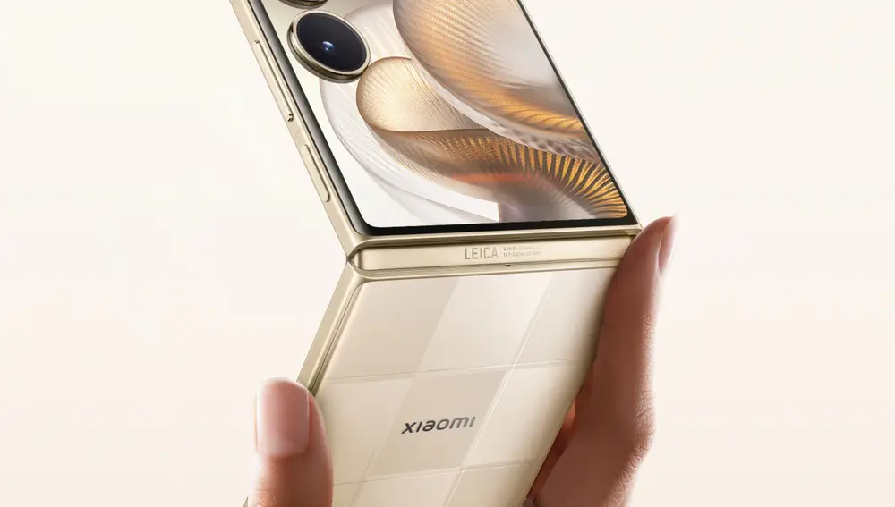 Xiaomi MIX Flip 2