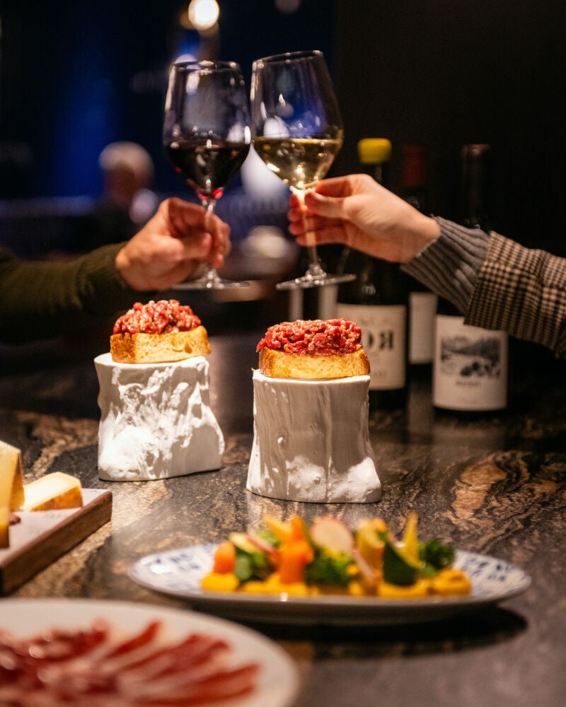 Sintonia Steak & Wine bar