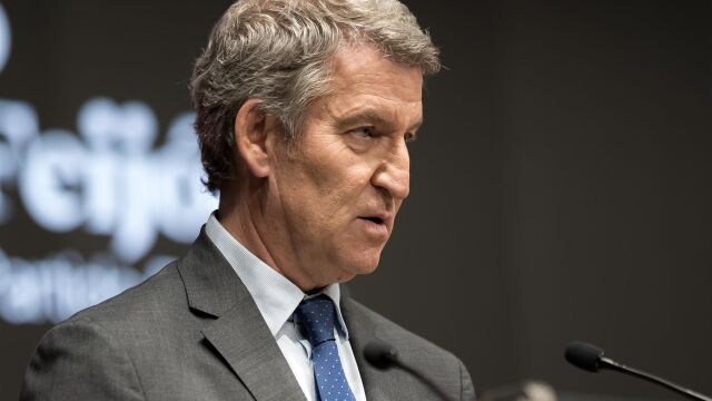 Feijóo avisa a Puigdemont que Sánchez le ha "estafado" con la amnistía y que quien lo está "rentabilizando" es Illa