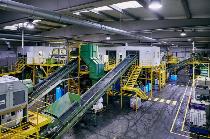 Tecnología e IA aplicadas a la gestión de residuos de medicamentos Tecnología e IA aplicadas a la gestión de residuos de medicamentos