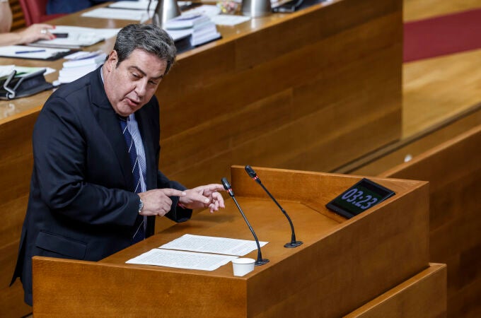 Les Corts Valencianes inician la última sesión de control a Mazón antes del verano