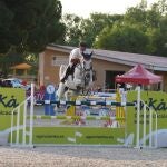Luis Fernández Rey, en pleno salto