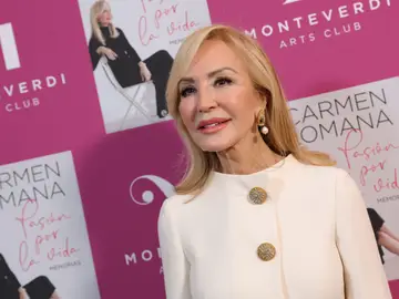 Carmen Lomana derrocha estilo en San Fermín. Carmen Lomana derrocha estilo en San Fermín.