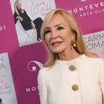 Carmen Lomana derrocha estilo en San Fermín.