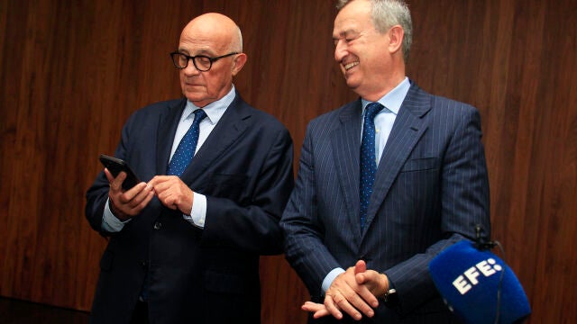 Josep Oliú analiza impacto de la opa del BBVA