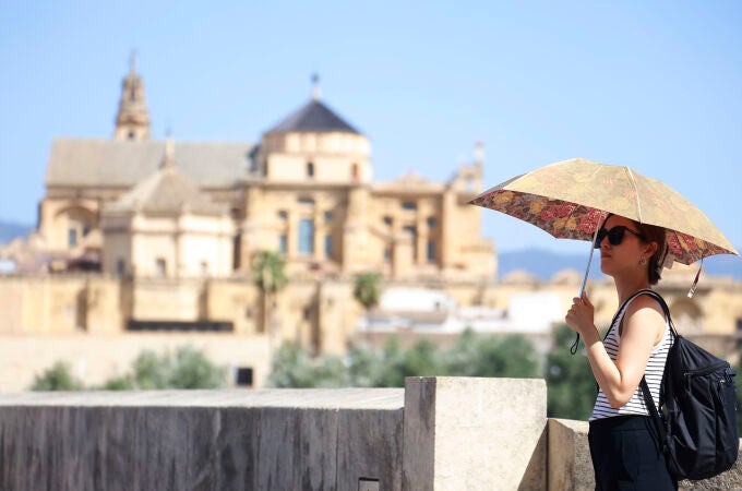El valle del Guadalquivir, entre Córdoba y Jaén, un mes seguido con ola de calor