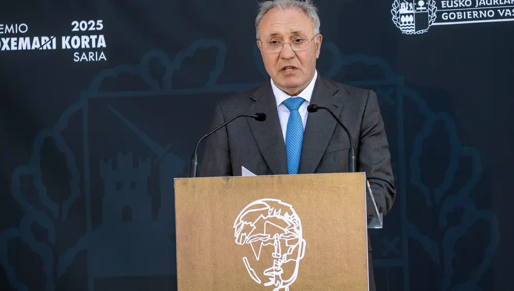 El presidente de Sidenor, José Antonio Jainaga, recibe el premio 'Joxe Mari Korta 2025'