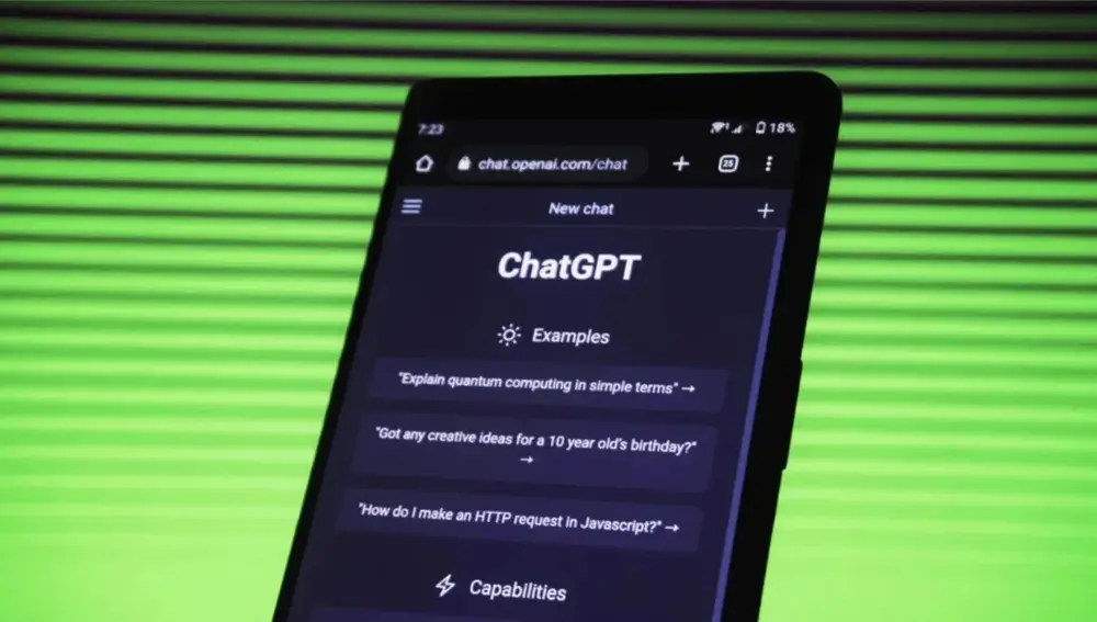 La aplicación de ChatGTP en un móvil Android