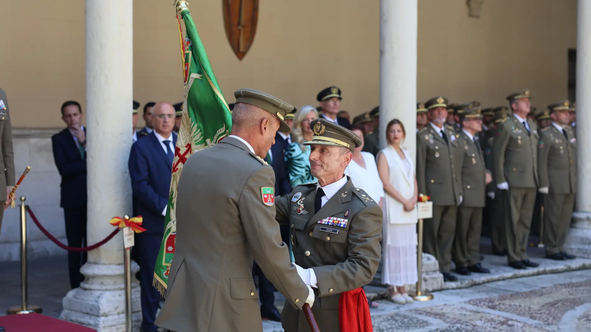 El general Calero Perea toma posesión como jefe de la IV Subinspección del Ejército y comandante militar de Valladolid y Palencia