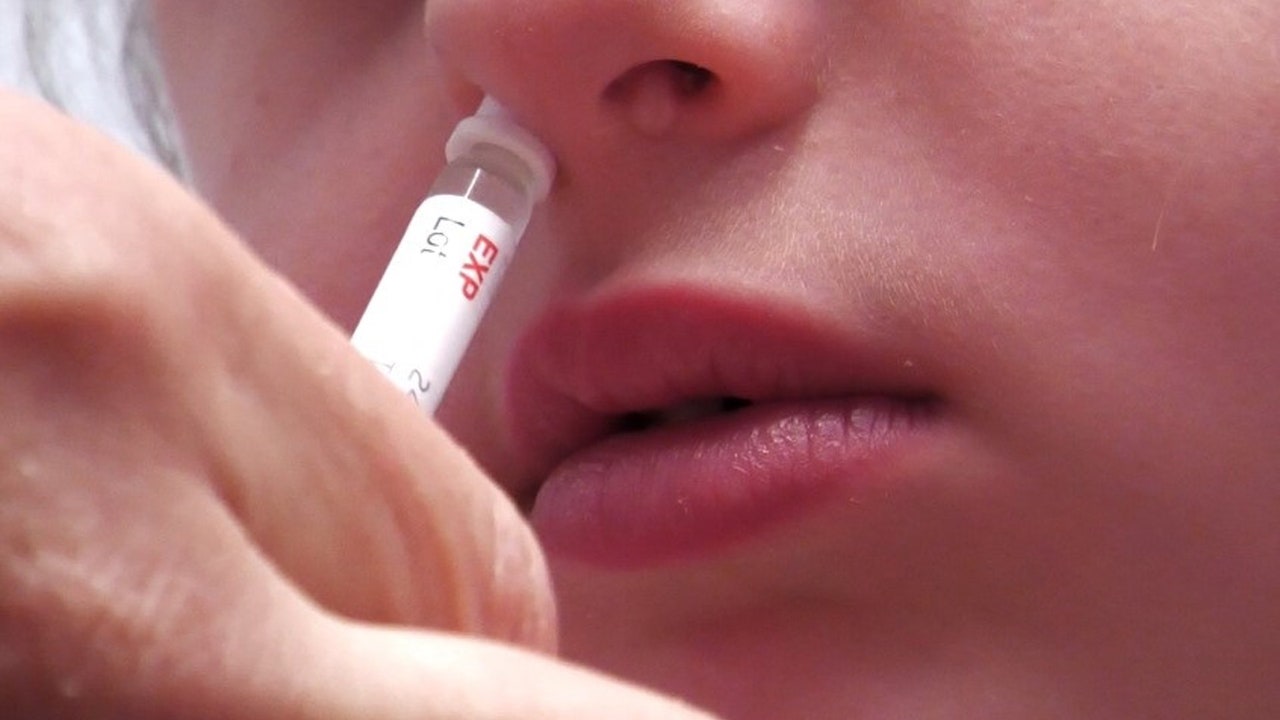 Galicia vacunará contra la gripe por vía intranasal a 19.000 niños de 55 colegios