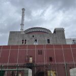 Ucrania.- La agencia nuclear de la ONU denuncia "cientos de disparos" cerca de la central de Zaporiyia durante el sábado