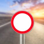 Multa de 200 euros y retirada de puntos del carnet de conducir- ¿Qué significa la señal vacía en las carreteras españolas?