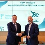 El presidente de la Diputación de Sevilla y de Inpro, Javier Fernández, y el responsable de Relaciones Institucionales de Fundación Telefónica, Joan Cruz