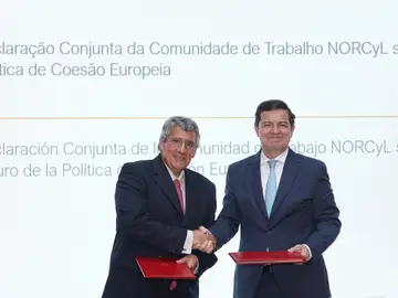 El presidente de la Junta, Alfonso Fernández Mañueco, preside la V Sesión Plenaria de la Comunidad de Trabajo Castilla y León-Norte de Portugal junto al presidente de la CCRD Norte Antonio Cunha El presidente de la Junta, Alfonso Fernández Mañueco, preside la V Sesión Plenaria de la Comunidad de Trabajo Castilla y León-Norte de Portugal junto al presidente de la CCRD Norte Antonio Cunha
