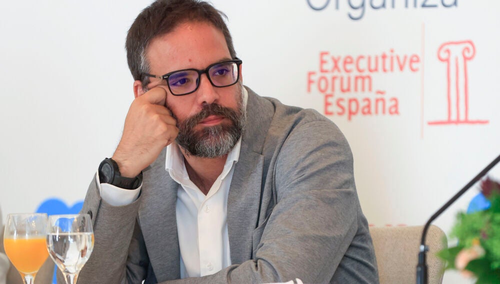 El presidente de Renfe, Álvaro Fernández Heredia durante un desayuno informativo