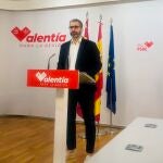 El secretario general del PSOE en la Región de Murcia, Francisco Lucas, en la sede del partido