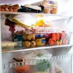 La temperatura que deberías tener en tu nevera este verano (y todo el año) para que los alimentos duren más