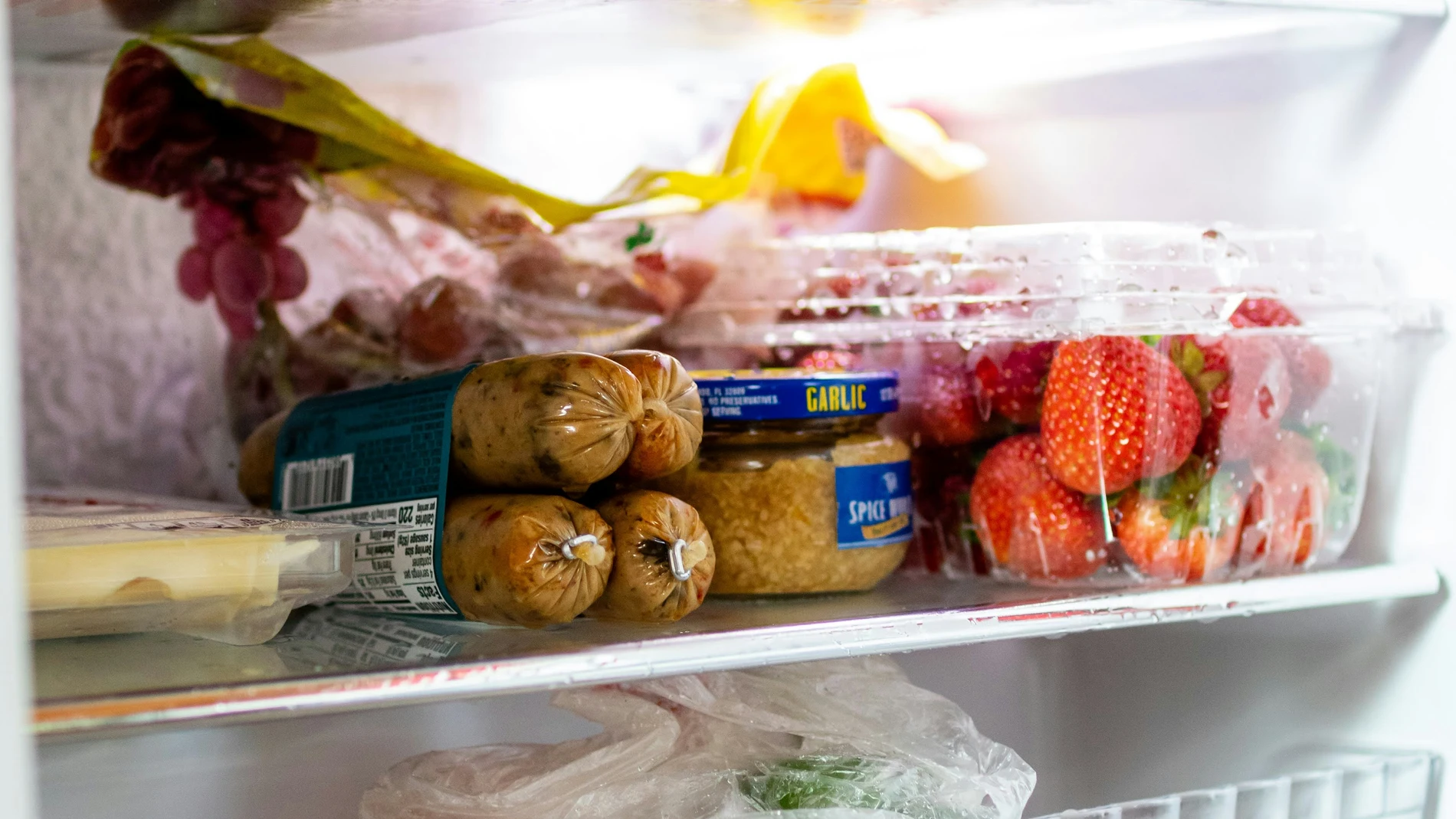 La temperatura que deberías tener en tu nevera este verano (y todo el año) para que los alimentos duren más