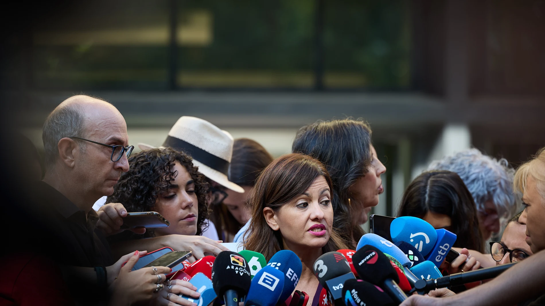 La ministra de Juventud e Infancia, Sira Rego, realiza declaraciones a la prensa tras la Conferencia Sectorial de Infancia y Adolescencia sobre el reparto de menores no acompañados, en el Ministerio de Sanidad y Derechos Sociales, a 17 de julio de 2025, en Madrid (España). Se ha tratado con las comunidades la última propuesta del Gobierno sobre cuántos jóvenes serán trasladados a cada territorio. Según su plan, serán derivados unos 3.000 jóvenes, la mayor parte de ellos a Andalucía, Comunidad...