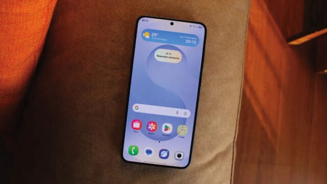 El Galaxy S25+ ofrece potencia, autonomía y cámara con IA en un diseño sobrio y resistente