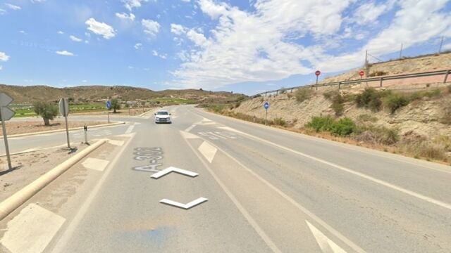 Cruce en el que ha tenido lugar el accidente en Cuevas del Almanzora 