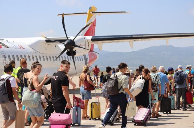 El aeropuerto de Castellón estrena la nueva ruta de Palma de Mallorca y alcanza las 14 conexiones regulares