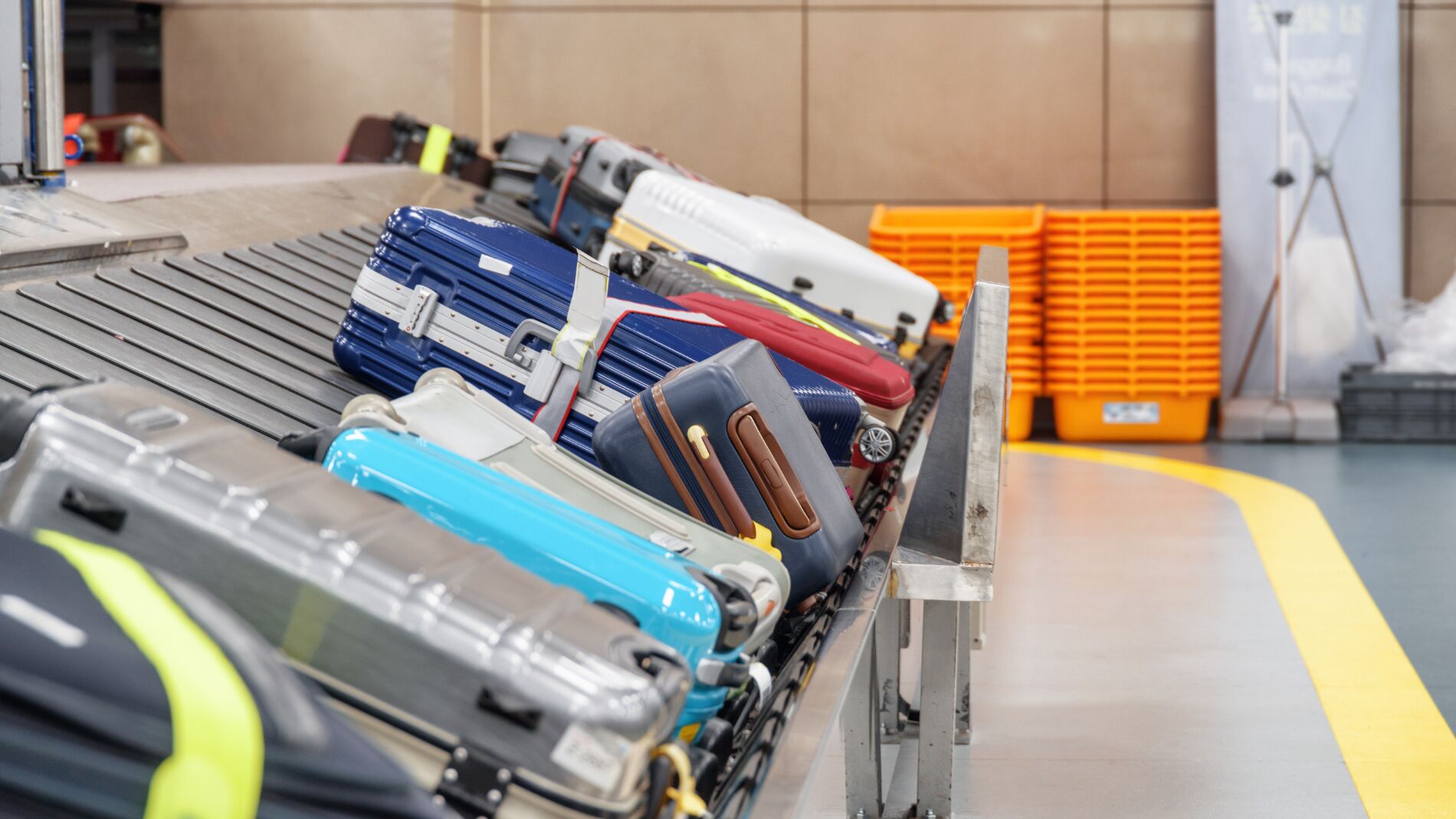 Cómo reclamar mis maletas perdidas en el aeropuerto, trenes y autobuses