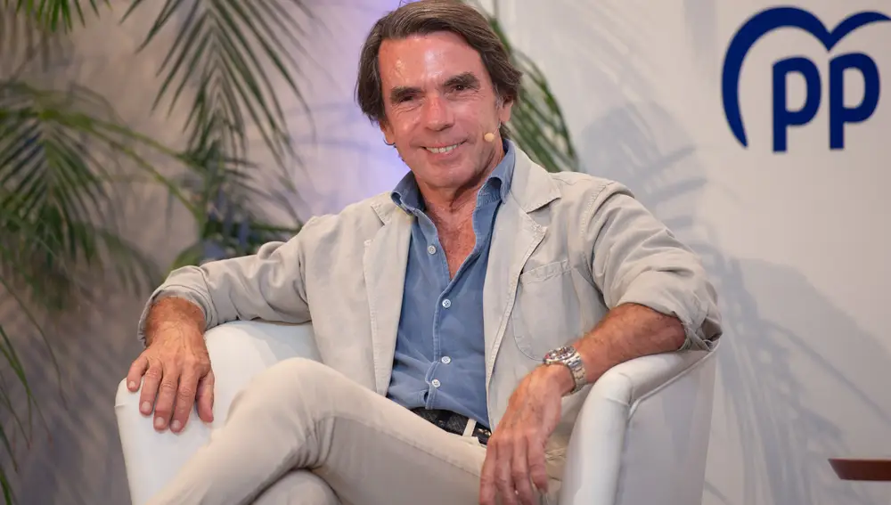 Aznar asiste a un acto del PP en Ibiza