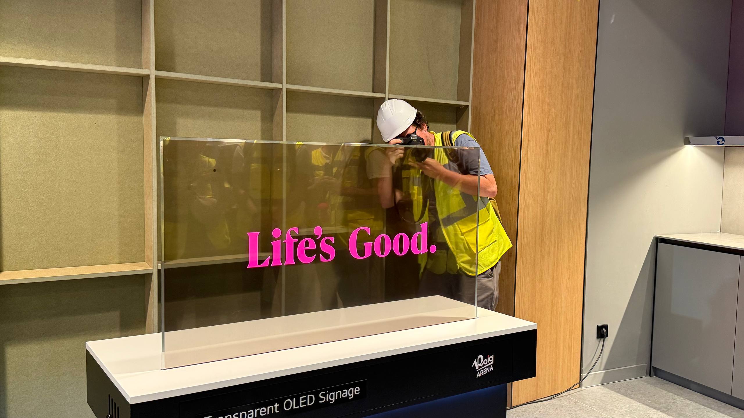 También abrá pantallas transparentes LG