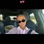 Victoria Federica con jersey de punto rosa.