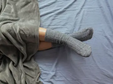 Qué significa dormir con calcetines, según la psicología Qué significa dormir con calcetines, según la psicología