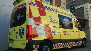 Ambulancia de Emergencias Sanitarias (Sacyl) Ambulancia de Emergencias Sanitarias (Sacyl) REMITIDA / HANDOUT por EMERGENCIAS SANITARIAS (SACYL) Fotografía remitida a medios de comunicación exclusivamente para ilustrar la noticia a la que hace referencia la imagen, y citando la procedencia de la imagen en la firma 21/07/2025