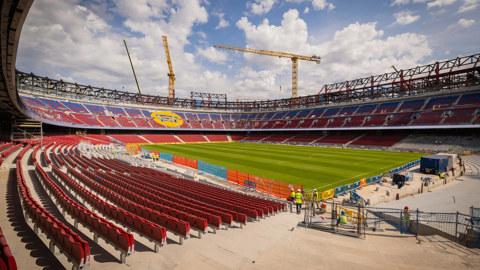 (Foto de ARCHIVO) Obras del Spotify Camp Nou en junio de 2025 REMITIDA / HANDOUT por MARC GRAUPERA/FCB Fotografía remitida a medios de comunicación exclusivamente para ilustrar la noticia a la que hace referencia la imagen, y citando la procedencia de la imagen en la firma 15/05/2025