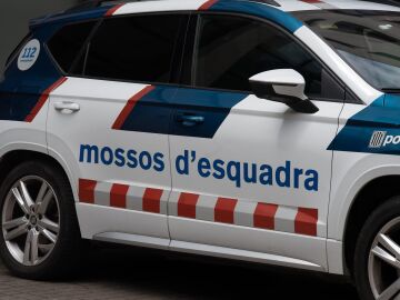 Sucesos.- Detienen a una mujer por la muerte violenta de un hombre en un piso de Calella (Barcelona)