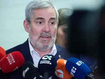 Clavijo carga contra el Gobierno: "40 millones sin fecha ni destino no son solución, son humo" Fernando Clavijo, presidente de Canarias