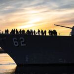 Irán/EEUU.- Irán intercepta un destructor estadounidense cerca de sus aguas territoriales en el golfo de Omán
