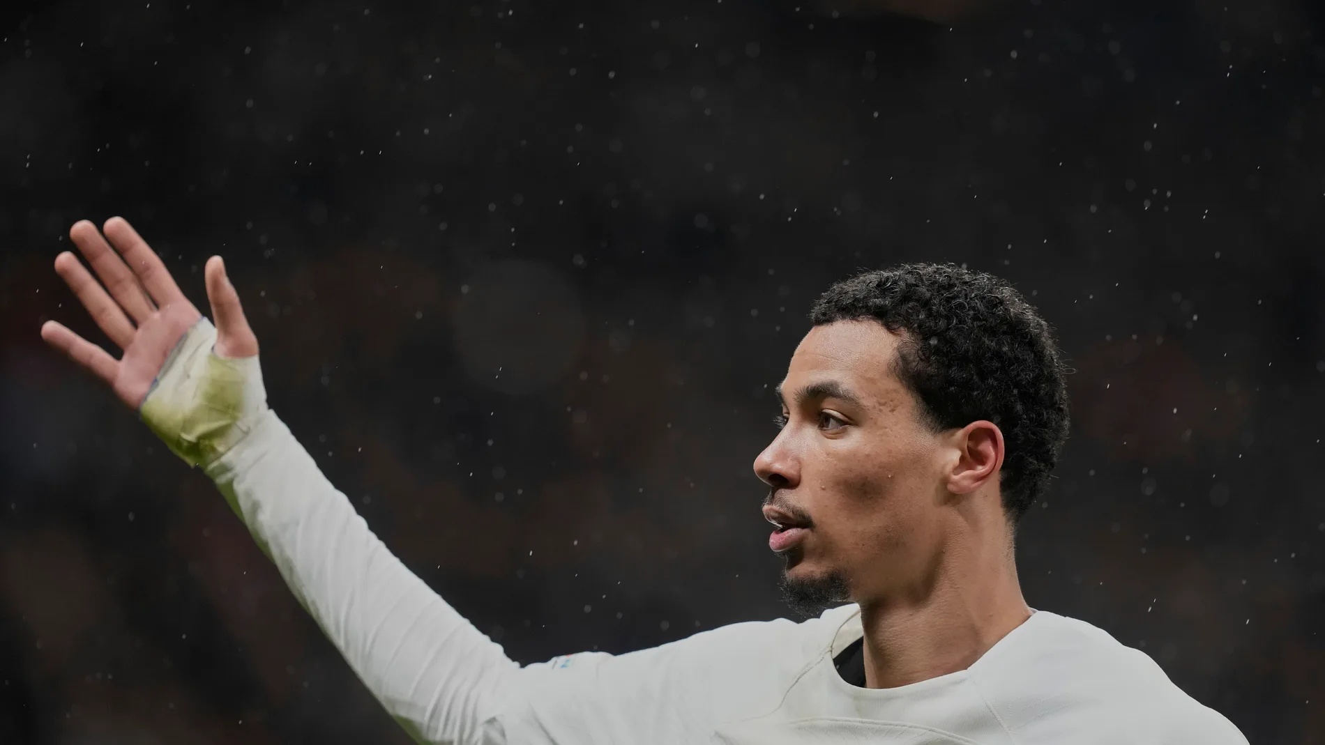 FILE - Frankfurt's Hugo Ekitike celebrates after scoring his side's third goal during the Europa League round of 16 second leg soccer match between Eintracht Frankfurt and Ajax at Deutsche Bank Park, in Frankfurt, Germany, March 13, 2025. (AP Photo/Michael Probst, File)