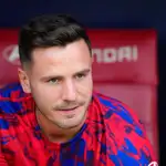 MADRID.-El centrocampista ilicitano Saúl Ñíguez rescinde su contrato con el Atlético de Madrid