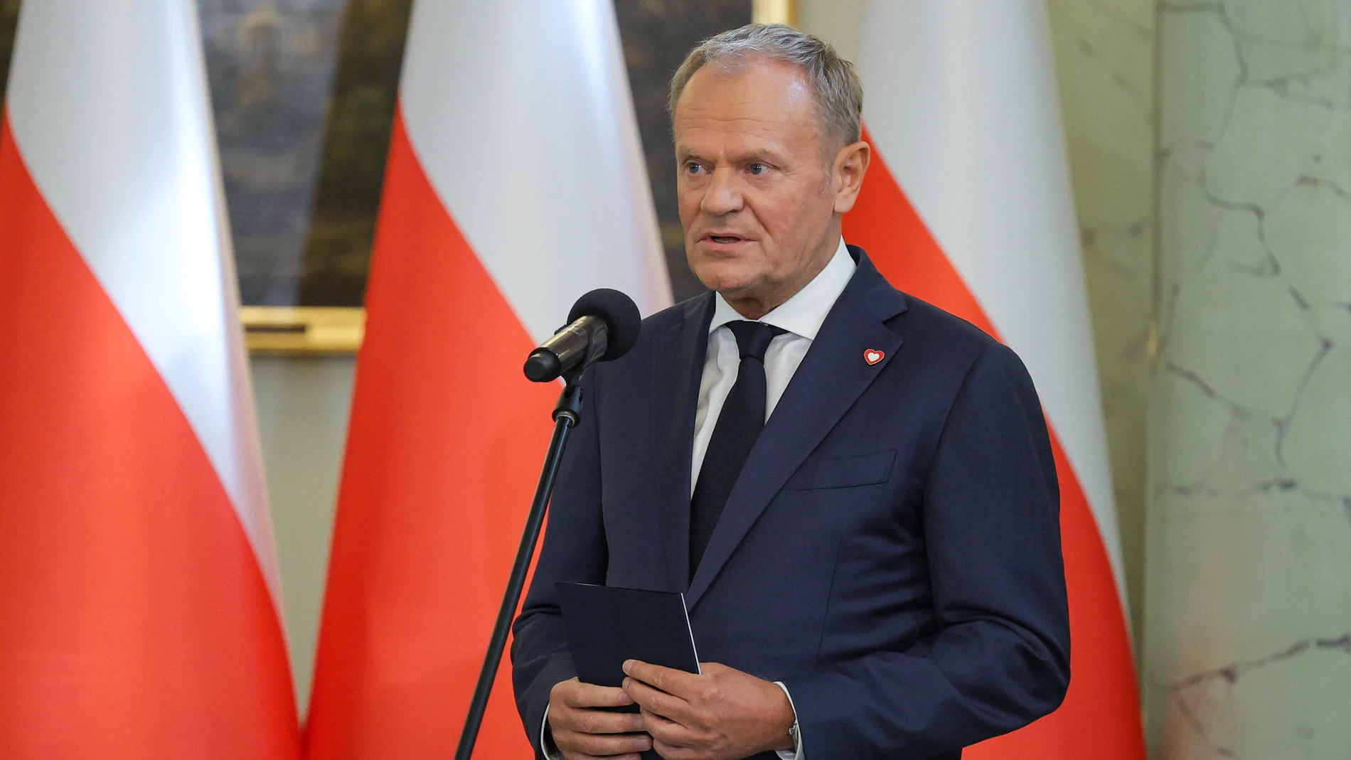 Warsaw (Poland), 24/07/2025.- Polish Prime Minister Donald Tusk speaks during the appointment of new ministers ceremony at the Presidential Palace in Warsaw, Poland, 24 July 2025. President Duda appointed new ministers in a reshuffled cabinet. (Polonia, Varsovia) EFE/EPA/Pawel Supernak POLAND OUT