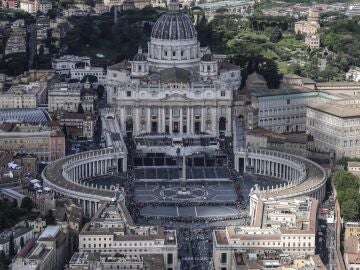 Vista &aacute;rea de la Bas&iacute;lica de San Pedro
