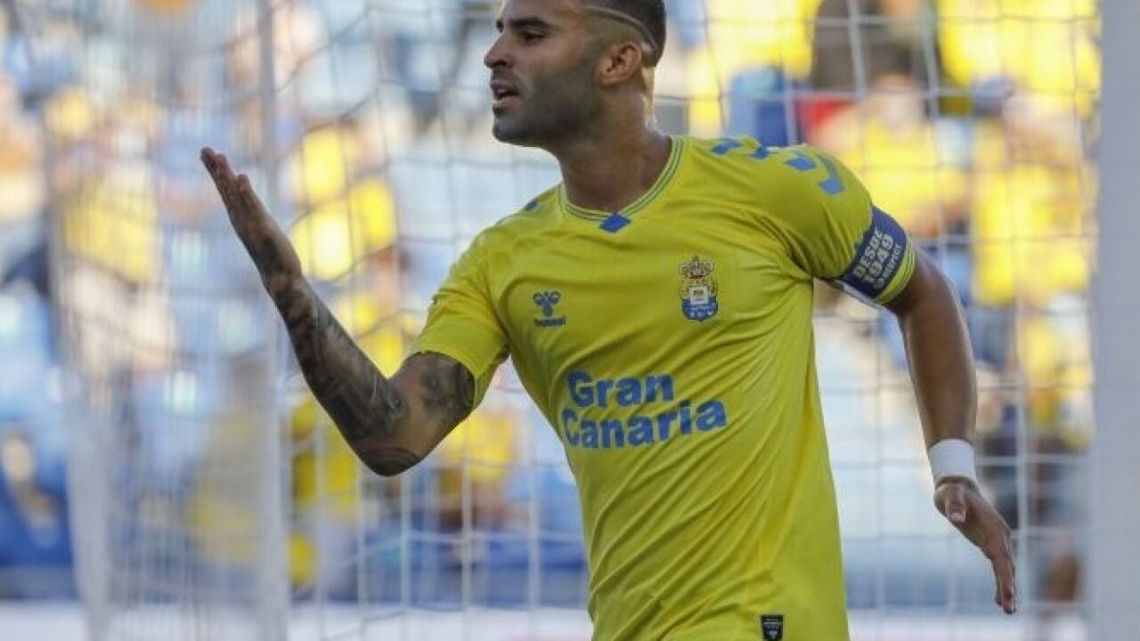 El enfado de Jesé tras no jugar ante el Cádiz por el que ha quedado retratado