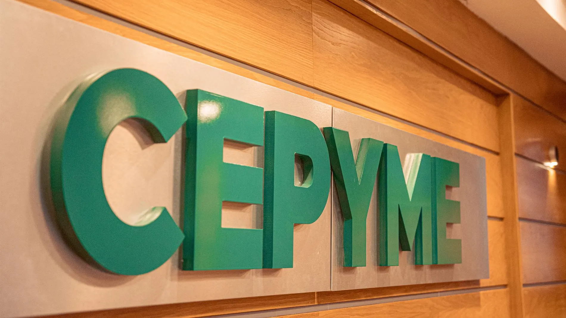 Economía/EPA.- Cepyme alerta de que el absentismo subió un 5,7% y que España sigue liderando la tasa de paro en la UE