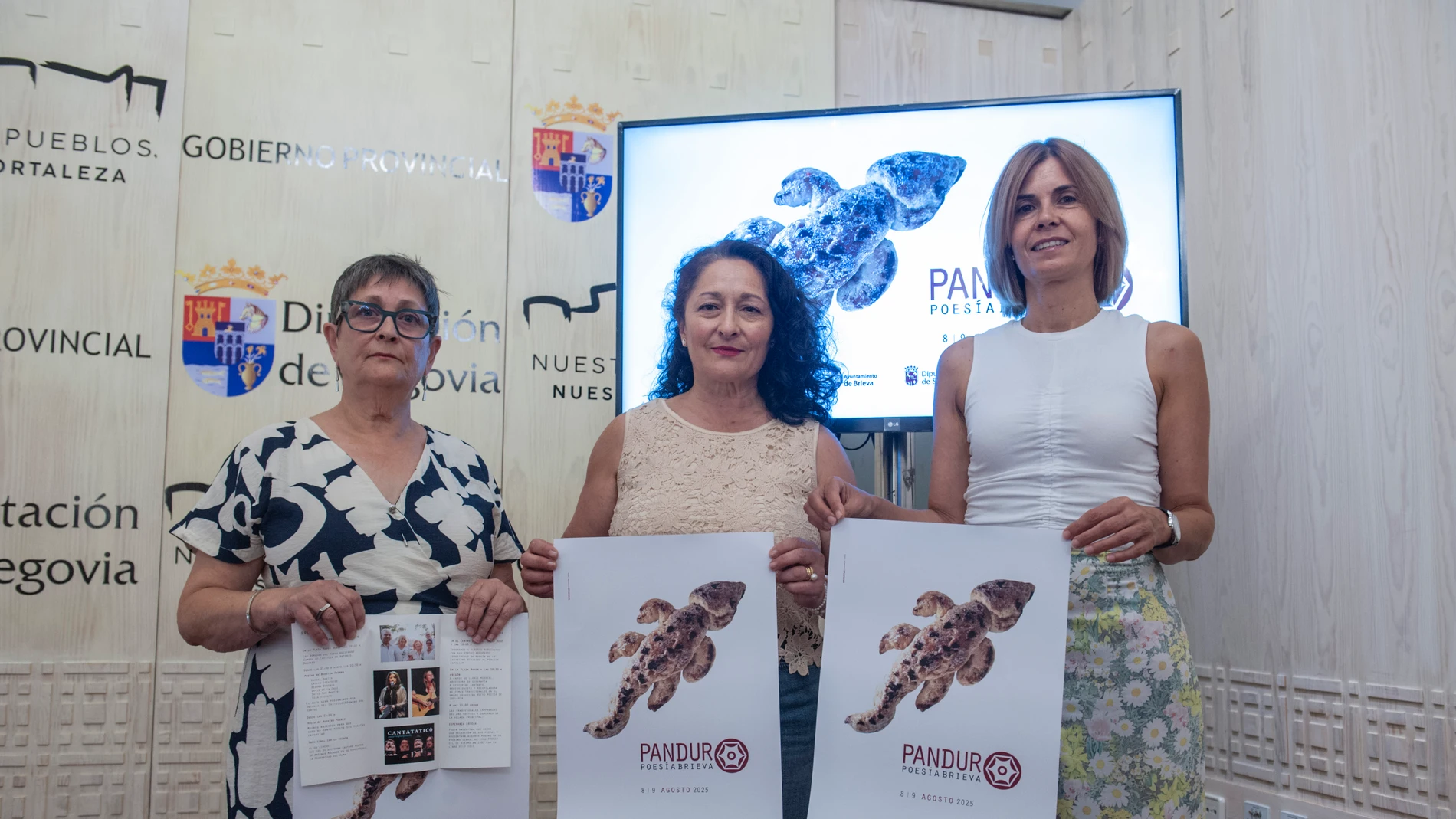 Presentación del Festival Panduro de poesía en Brieva